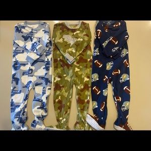Set of 3 - Like new Carter’s Toddler 1-piece Fleece Footie Pajamas